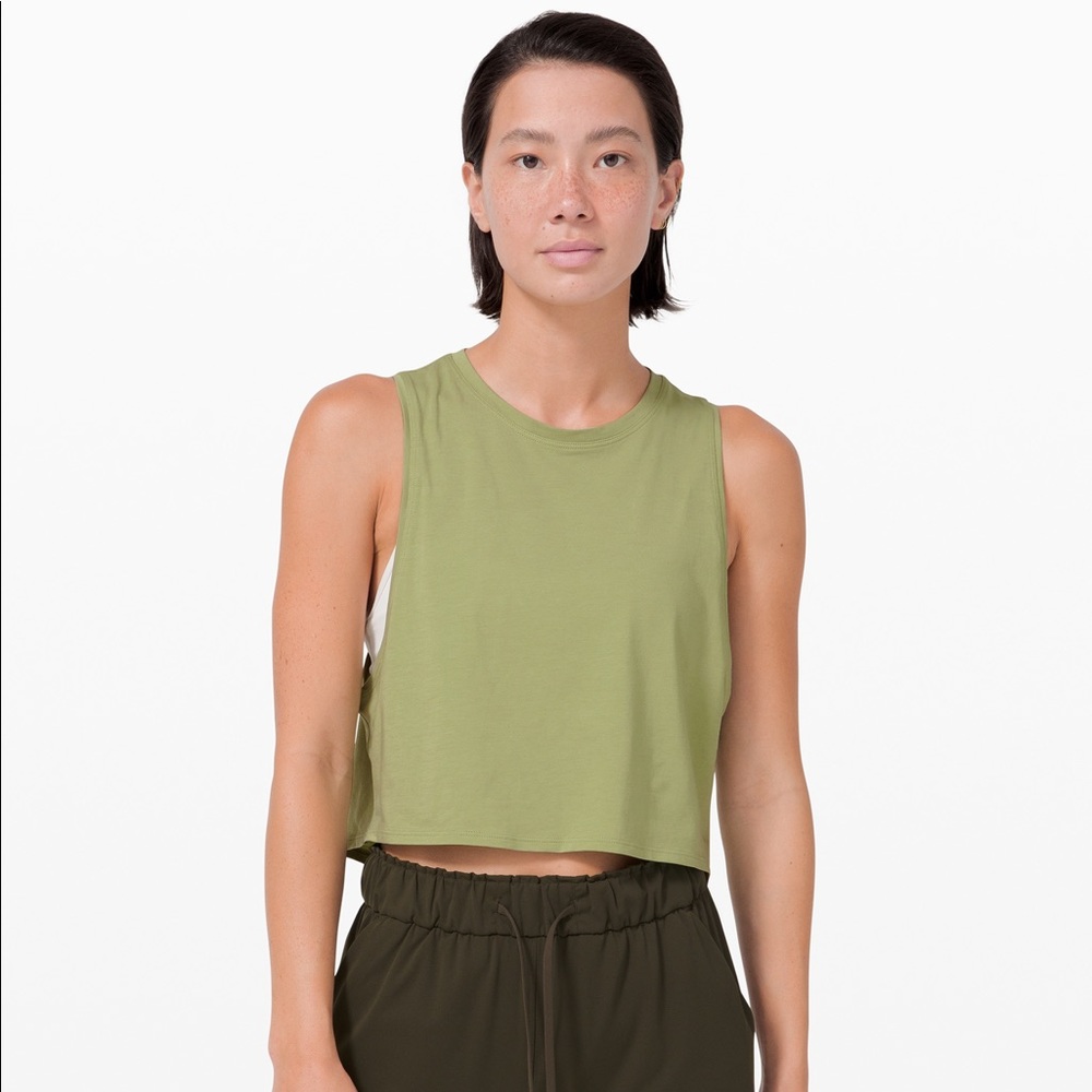 NWT Lululemon Cut Back Crop Tank size 10